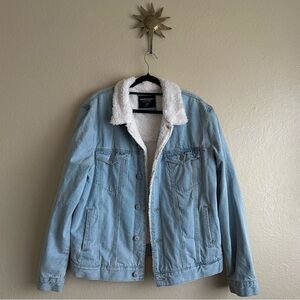 Men's Light Blue Denim Jacket with Sherpa Lining